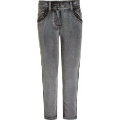 3 Pommes ROCK REBELLE Jeansy Slim Fit stone grey. Szare rurki damskie marki 3 Pommes, z bawełny. W wyprzedaży za 126,75 zł.