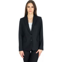 Żakiet w kolorze czarnym. Czarne żakiety damskie Deni Cler, bez wzorów, z denimu. W wyprzedaży za 299,95 zł.