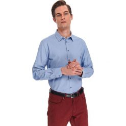 Koszula oxfordowa regularna. Niebieskie koszule męskie Top Secret, na wiosnę, m, bez wzorów, eleganckie, bez kołnierzyka, bez rękawów. Za 89,99 zł.