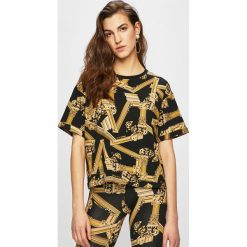 Versace Jeans - Top. Czarne bluzki damskie Versace Jeans, s, bez wzorów, z elastanu, z okrągłym kołnierzem. W wyprzedaży za 359,90 zł.