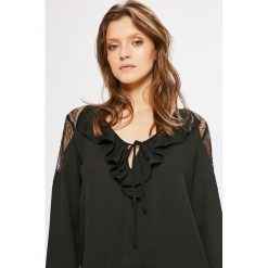 Answear - Bluzka. Czarne bluzki damskie ANSWEAR, s, bez wzorów, z poliesteru, casualowe, bez kołnierzyka, bez rękawów. W wyprzedaży za 59,90 zł.