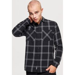 Koszula w kratę regular fit - Czarny. Czarne koszule męskie marki Cropp, l. Za 79,99 zł.