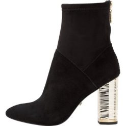 Botki damskie lity: Juicy Couture ALESSIA Botki na obcasie black