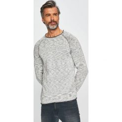Review - Sweter. Brązowe swetry klasyczne męskie marki Review, s, z bawełny, z okrągłym kołnierzem. Za 129,90 zł.