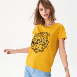 Koszulka Harry Potter - Żółty. Żółte koszulki damskie marki House, s, bez wzorów, bez kołnierzyka. Za 39,99 zł.