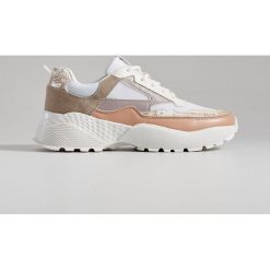 Buty sportowe na grubej podeszwie - Wielobarwn. Szare buty sportowe damskie marki Mohito, bez wzorów, sportowe. Za 149,99 zł.