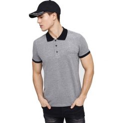 Koszulka polo "Reach Shandler" w kolorze szarym. Szare koszulki męskie Redskins, xl, bez wzorów, z bawełny, polo, bez rękawów. W wyprzedaży za 87,95 zł.
