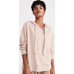 Bluza z szerokimi troczkami - Beżowy. Brązowe bluzy damskie Reserved, s, bez wzorów, bez rękawów, bez kaptura. Za 119,99 zł.