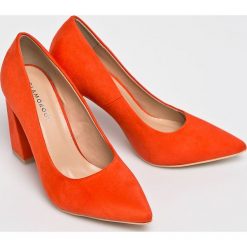 Glamorous - Szpilki. Pomarańczowe czółenka damskie Glamorous, bez wzorów, z materiału, bez obcasa, na obcasie. W wyprzedaży za 99,90 zł.