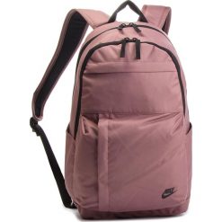 Plecak NIKE - BA5768-259 Różowy. Czerwone plecaki męskie Nike, z materiału, sportowe. Za 109,00 zł.