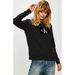 Calvin Klein Jeans - Bluza. Czarne bluzy damskie Calvin Klein Jeans, s, z nadrukiem, z bawełny, bez rękawów, bez kaptura. W wyprzedaży za 339,90 zł.