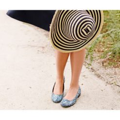 Kolorowe balerinki na obcasie - skóra naturalna - model 008 – motyw etniczny. Szare baleriny damskie Zapato, bez wzorów, ze skóry, eleganckie, na niskim obcasie, na obcasie. W wyprzedaży za 202,30 zł.