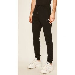 Fila - Spodnie. Czarne spodnie męskie Fila, xl, bez wzorów, z bawełny. Za 219,90 zł.
