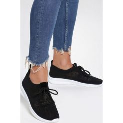Czarne Buty Sportowe Competitor. Czarne buty sportowe damskie Inny, bez wzorów, sportowe. Za 69,99 zł.