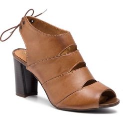 Sandały SERGIO BARDI - SB-08-07-000281 104. Pomarańczowe klapki damskie Sergio Bardi, bez wzorów, ze skóry, bez obcasa, na obcasie. Za 219,00 zł.