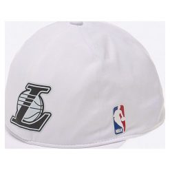 Adidas Originals - Czapka. Białe czapki męskie marki adidas Originals, z bawełny. W wyprzedaży za 49,90 zł.