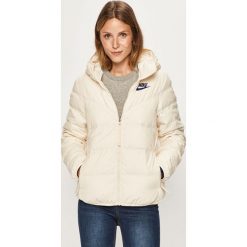 Nike Sportswear - Kurtka puchowa dwustronna. Białe kurtki damskie Nike Sportswear, s, bez wzorów, z poliesteru, krótkie, z kapturem. Za 569,90 zł.