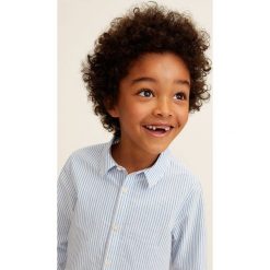 Mango Kids - Koszula dziecięca Fred 110-164 cm. Białe koszule chłopięce Mango Kids, w paski, z bawełny, klasyczne, z klasycznym kołnierzykiem, z długim rękawem, długie. Za 79,90 zł.