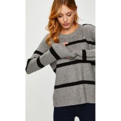 Silvian Heach - Sweter. Szare swetry klasyczne damskie marki Silvian Heach, s, z poliesteru, klasyczne, z okrągłym kołnierzem. W wyprzedaży za 269,90 zł.