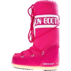 Moon Boot MB Nylon Śniegowce Różowy. Różowe śniegowce damskie Moon Boot, na zimę, z nylonu, bez zapięcia. Za 369,95 zł.