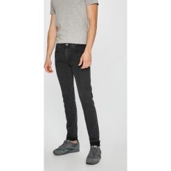 Lee - Jeansy. Szare jeansy męskie regular Lee, z aplikacjami, z bawełny. Za 299,90 zł.