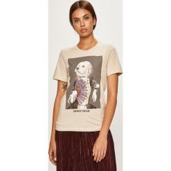 Only - T-shirt. Czarne topy damskie ONLY, s, z nadrukiem, z bawełny, casualowe, z okrągłym kołnierzem. W wyprzedaży za 49,90 zł.