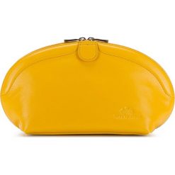 Kosmetyczka 21-3-381-Y. Żółte kosmetyczki damskie marki Wittchen. Za 559,00 zł.