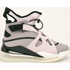 Jordan - Buty Jordan Air Latitude 720. Fioletowe buty sportowe damskie Jordan, bez wzorów, z gumy, sportowe. Za 759,90 zł.