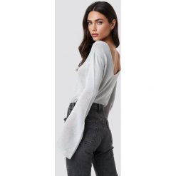 Rut&Circle Sweter z dekoltem na plecach Vanessa - Grey. Szare swetry damskie marki Rut&Circle, bez wzorów, z dzianiny, bez rękawów, długie, bez kaptura. Za 80,95 zł.