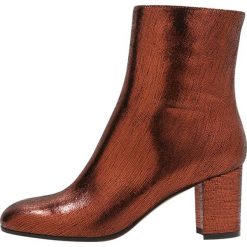 Botki damskie: L’Autre Chose Botki zip gold