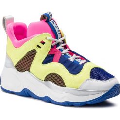 Sneakersy FABI - FD6193B Lamaxi Var.22. Sneakersy damskie Fabi, z zamszu. W wyprzedaży za 519,00 zł.