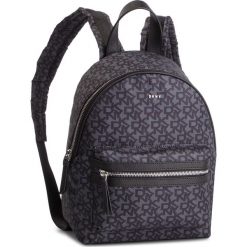 Plecak DKNY - R84KF592 Xlb. Szare plecaki damskie DKNY, bez wzorów, z materiału. Za 639,00 zł.