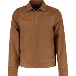 Kurtki męskie bomber: Burton Menswear London SUEDETTE TRUCKER Kurtka ze skóry ekologicznej tan