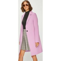 Answear - Płaszcz Violet Kiss. Fioletowe kurtki damskie ANSWEAR, s, bez wzorów, z elastanu, klasyczne. W wyprzedaży za 219,90 zł.