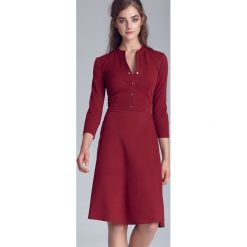 Bordowa sukienka zapinana na napy. moda biurowa !. Czerwone sukienki damskie NIFE, na co dzień, na zimę, xl, bez wzorów, z elastanu, biznesowe, bez kołnierzyka, bez rękawów, midi, proste. Za 219,00 zł.