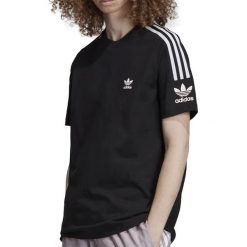 ADIDAS TECH TEE > ED6116. Koszulki męskie Adidas, m, z aplikacjami, z bawełny, klasyczne, z klasycznym kołnierzykiem, z krótkim rękawem, krótkie. W wyprzedaży za 99,99 zł.