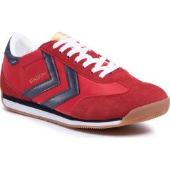 Sneakersy HUMMEL - Stadion 206086-3782 Chili Pepper. Czerwone sneakersy męskie Hummel, na co dzień, bez wzorów, z zamszu, bez zapięcia. Za 279,00 zł.