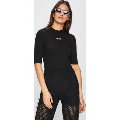 Levi's - Top. Czarne topy damskie marki Levi's®, s, z nadrukiem, z elastanu. Za 129,90 zł.