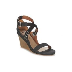 Sandały PLDM by Palladium FICARIA NAT. Czarne sandały damskie PLDM by Palladium, bez wzorów, bez obcasa, bez zapięcia. W wyprzedaży za 279,30 zł.