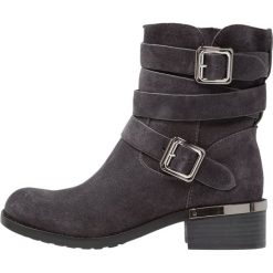 Botki damskie: Vince Camuto WEBEY Botki kowbojki i motocyklowe granite peak