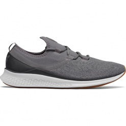 New Balance Fresh Foam Lazr Heathered - MLAZREG. Pomarańczowe buty sportowe męskie New Balance, z gumy, bez zapięcia, tenisowe. W wyprzedaży za 199,99 zł.