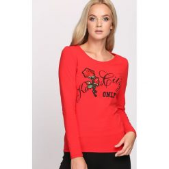 Czerwona Bluzka Much More. Szare bluzki longsleeves marki Born2be, l, z aplikacjami, z okrągłym kołnierzem. Za 24,99 zł.
