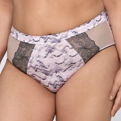 Klasyczne figi z podwyższonym stanem Estelle. Brązowe figi marki Astratex, w koronkowe wzory, z bawełny. Za 47,99 zł.