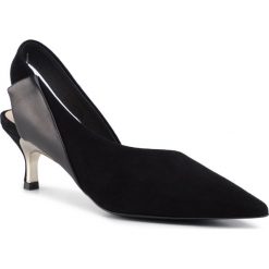 Sandały FURLA - Fold 1050238 S YC54 MJ0 Nero. Czarne klapki damskie Furla, bez wzorów, z zamszu, bez obcasa, na obcasie. Za 1219,00 zł.