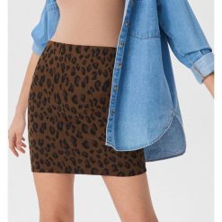 Spódnica z leopardzim wzorem - Brązowy. Pomarańczowe spódniczki damskie Sinsay, s, bez wzorów. Za 29,99 zł.