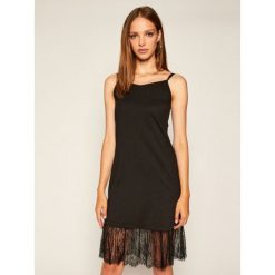 Koszula nocna TwinSet 202TP2790. Czarne koszule nocne damskie Twinset, bez wzorów, bez kołnierzyka, bez rękawów. Za 449,00 zł.