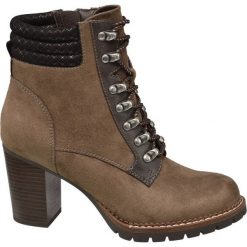 Botki damskie Highland Creek kawowe. Brązowe botki damskie na obcasie marki Highland Creek, z materiału, na wysokim obcasie, na sznurówki. Za 159,90 zł.