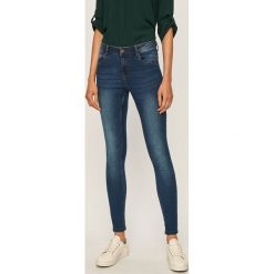 Noisy May - Jeansy Jen. Niebieskie jeansy damskie Noisy May. W wyprzedaży za 89,90 zł.
