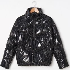 Pikowana kurtka puffer - Czarny. Czarne kurtki damskie House, s, bez wzorów, bez kaptura. Za 199,99 zł.