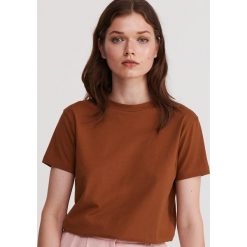 T-shirt z bawełny organicznej - Brązowy. Pomarańczowe t-shirty damskie Reserved, xs, bez wzorów, z bawełny, bez kołnierzyka. Za 39,99 zł.